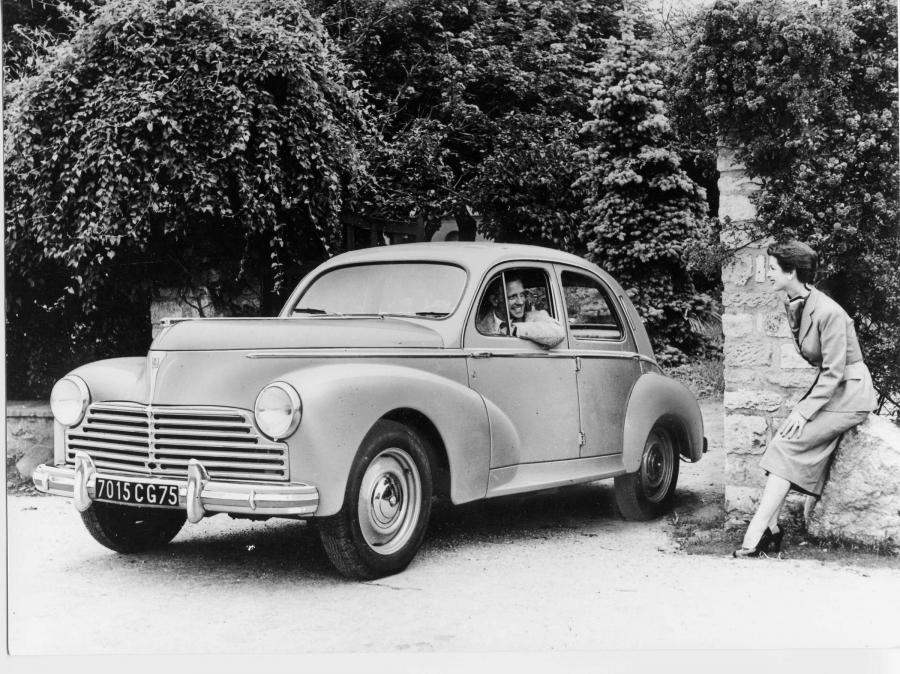  Peugeot 203 1948 года  (фото 8 из 20)